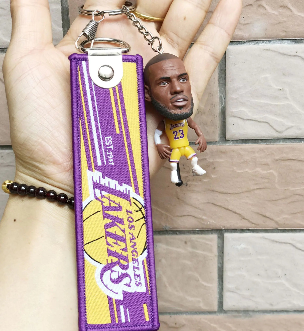 NBA Lakers Keychain Figurines: Kobe, LeBron, Kyrie, Curry